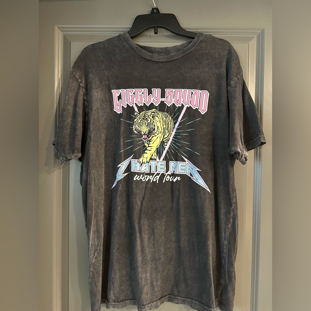 Giggly Squad “I Hate Men World Tour” Gray T-Shirt